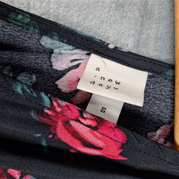 Womens Dress Small‎ Black Romantic Boho Floral Tiered Mini Gauze Feminine Fairy - Picture 2 of 8